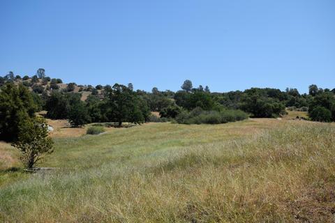 16010 Garlock Ln, Prather, CA 93651 photo 2