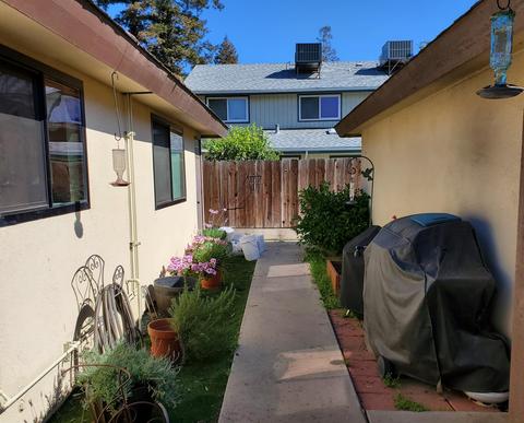 432 E Prosperity Ave, Tulare, CA 93274 photo 3