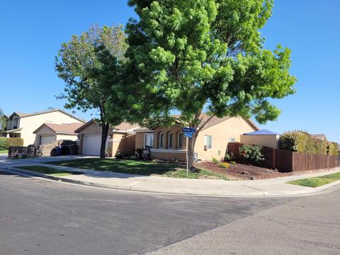 2585 Tecopa Ave, Tulare, CA 93274 photo 3