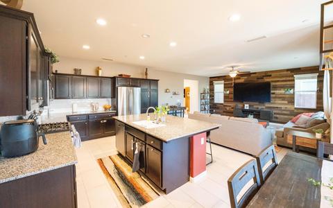 2041 Lombard Ln, Clovis, CA 93619 photo 23