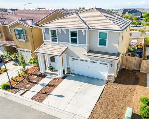 2041 Lombard Ln, Clovis, CA 93619 photo 7