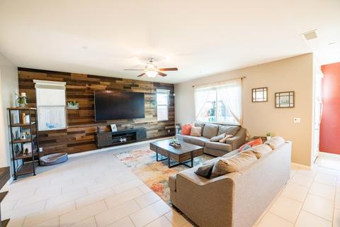2041 Lombard Ln, Clovis, CA 93619 photo 14