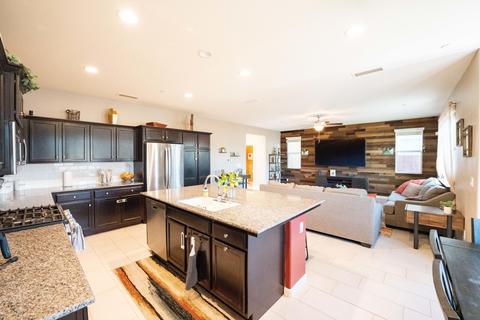 2041 Lombard Ln, Clovis, CA 93619 photo 17
