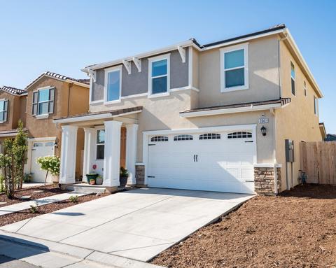 2041 Lombard Ln, Clovis, CA 93619 photo 2