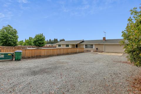 15875 Avenue 320, Ivanhoe, CA 93235 photo 6