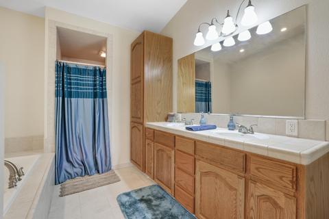 15875 Avenue 320, Ivanhoe, CA 93235 photo 32