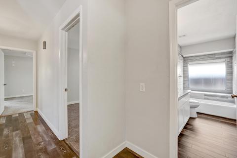 2111 E Iris Ave, Visalia, CA 93292 photo 19