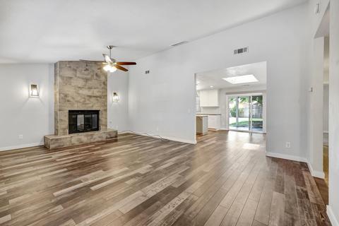 2111 E Iris Ave, Visalia, CA 93292 photo 5