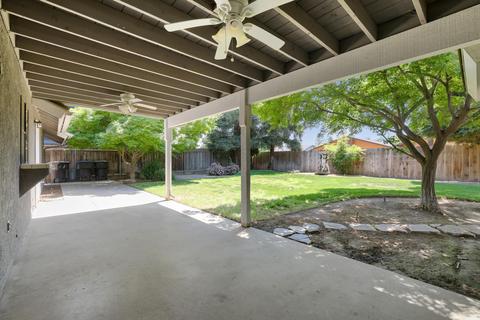 2111 E Iris Ave, Visalia, CA 93292 photo 31