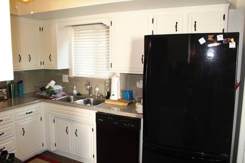 1034 E Howard Ct, Visalia, CA 93292 photo 13