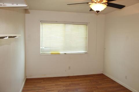 1034 E Howard Ct, Visalia, CA 93292 photo 20