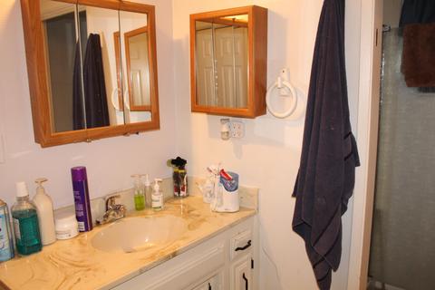 1034 E Howard Ct, Visalia, CA 93292 photo 19