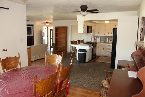 1034 E Howard Ct, Visalia, CA 93292 photo 10