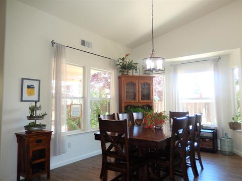 3926 E Auburn Dr, Visalia, CA 93292 photo 13