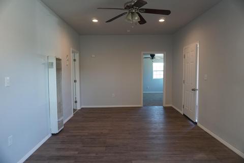 1107 Hall Ave, Corcoran, CA 93212 photo 6