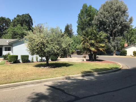 2711 E Westcott Ave, Visalia, CA 93292 photo 6