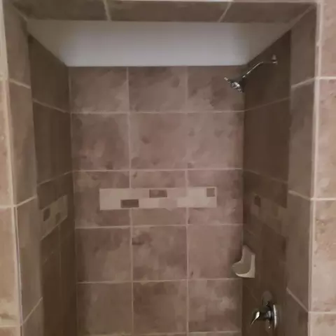 742 E King Ave, Tulare, CA 93274 photo 3