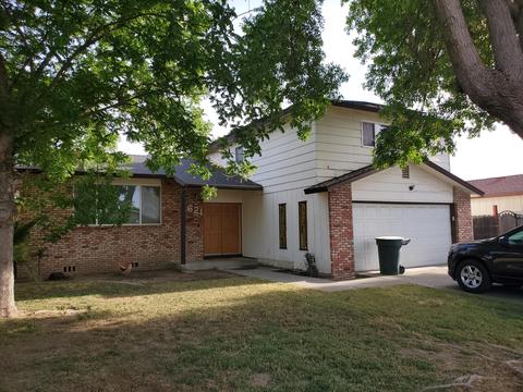 621 Tamarack Ln, Lemoore, CA 93245 photo 1