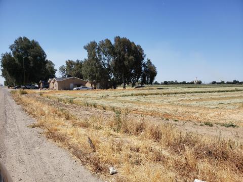 11544 S 10th Ave, Hanford, CA 93230