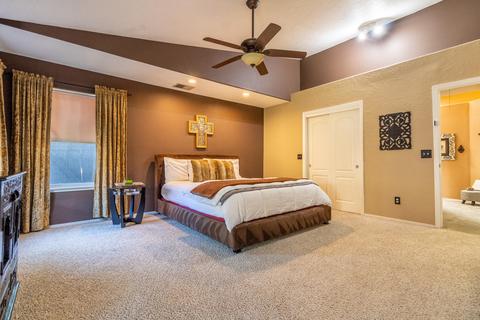 640 E Babcock Ave, Visalia, CA 93292 photo 21