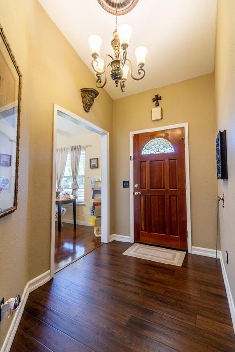 640 E Babcock Ave, Visalia, CA 93292 photo 6