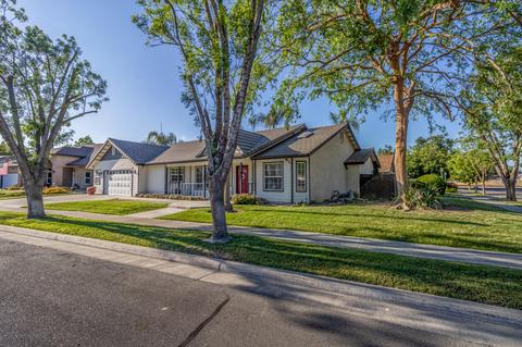 640 E Babcock Ave, Visalia, CA 93292 photo 3