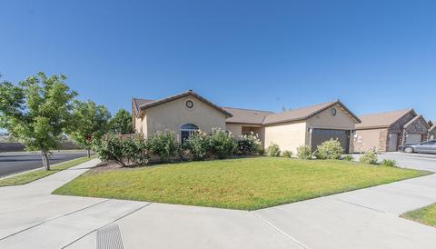 1601 Big Sur Dr, Lemoore, CA 93245 photo 2