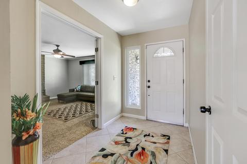 1015 E Palm Dr, Exeter, CA 93221 photo 3
