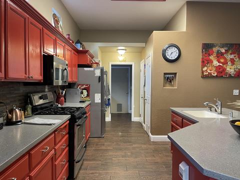 690 Harbor Dr, Madera, CA 93637 photo 4