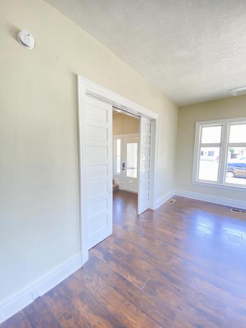 130 E 11th St, Hanford, CA 93230 photo 15