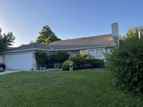 6020 W Iris Ct, Visalia, CA 93277 photo 1