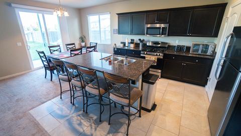 1158 Par Ave, Lemoore, CA 93245 photo 8