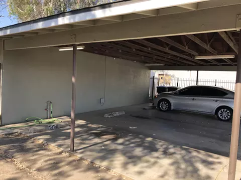 511 E Kaweah Ave, Visalia, CA 93292 photo 3