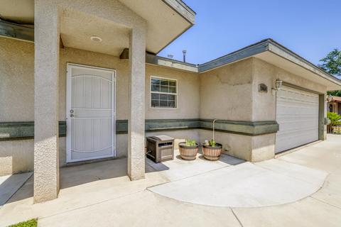 2060 E Bardsley Ave, Tulare, CA 93274 photo 4