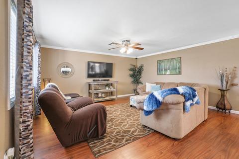 2060 E Bardsley Ave, Tulare, CA 93274 photo 6