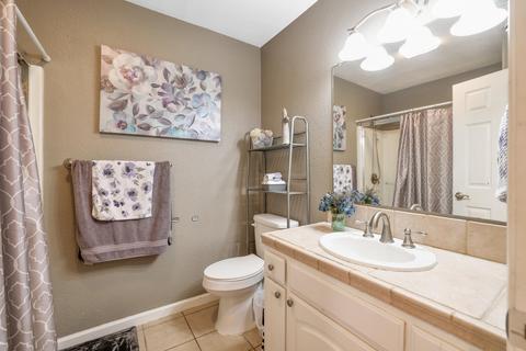 2060 E Bardsley Ave, Tulare, CA 93274 photo 18