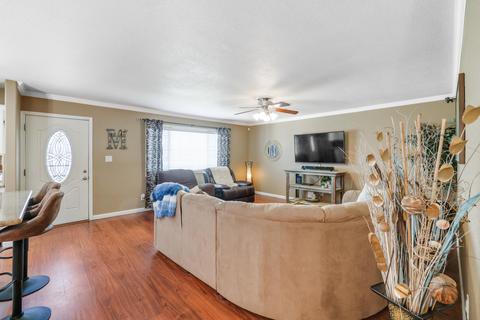 2060 E Bardsley Ave, Tulare, CA 93274 photo 5