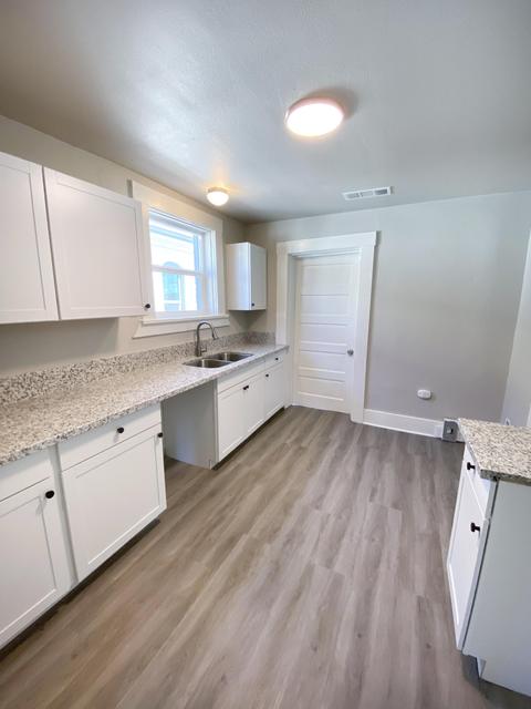 15 C St, Lemoore, CA 93245 photo 8