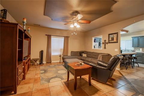 3002 E Pershing Ct, Visalia, CA 93292 photo 4