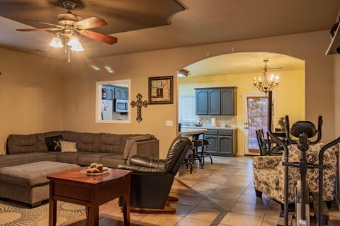 3002 E Pershing Ct, Visalia, CA 93292 photo 3