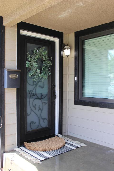 944 E Academy Ave, Tulare, CA 93274 photo 4