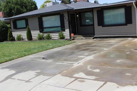 944 E Academy Ave, Tulare, CA 93274 photo 2