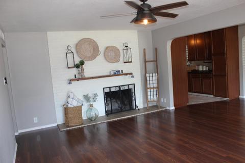 944 E Academy Ave, Tulare, CA 93274 photo 5