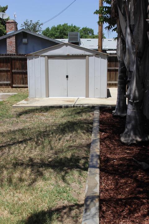 944 E Academy Ave, Tulare, CA 93274 photo 35