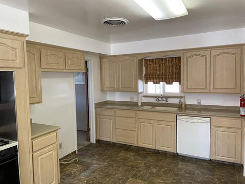 3016 E Laurel Ave, Visalia, CA 93292 photo 6