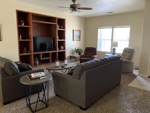 1269 Vine St, Exeter, CA 93221 photo 4