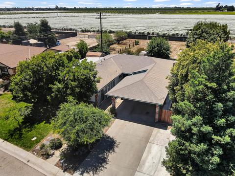 31175 Tower Rd, Visalia, CA 93292 photo 2