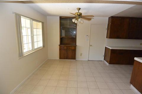 1585 E Boyer Dr, Tulare, CA 93274 photo 9