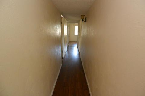 1585 E Boyer Dr, Tulare, CA 93274 photo 18