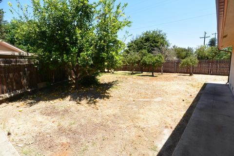 1585 E Boyer Dr, Tulare, CA 93274 photo 26